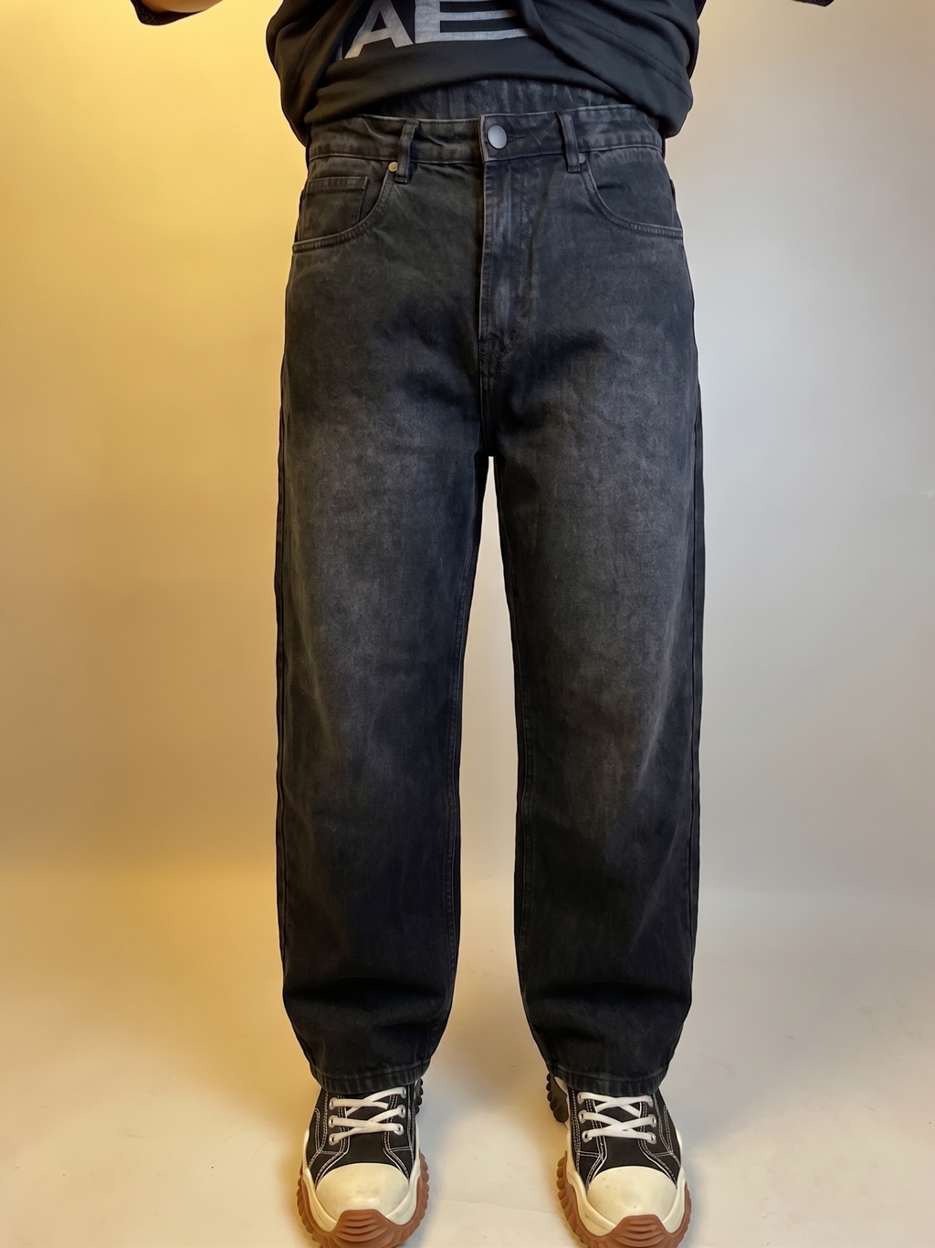 VINTAGE WASH BLACK - WIDE LEG DENIM