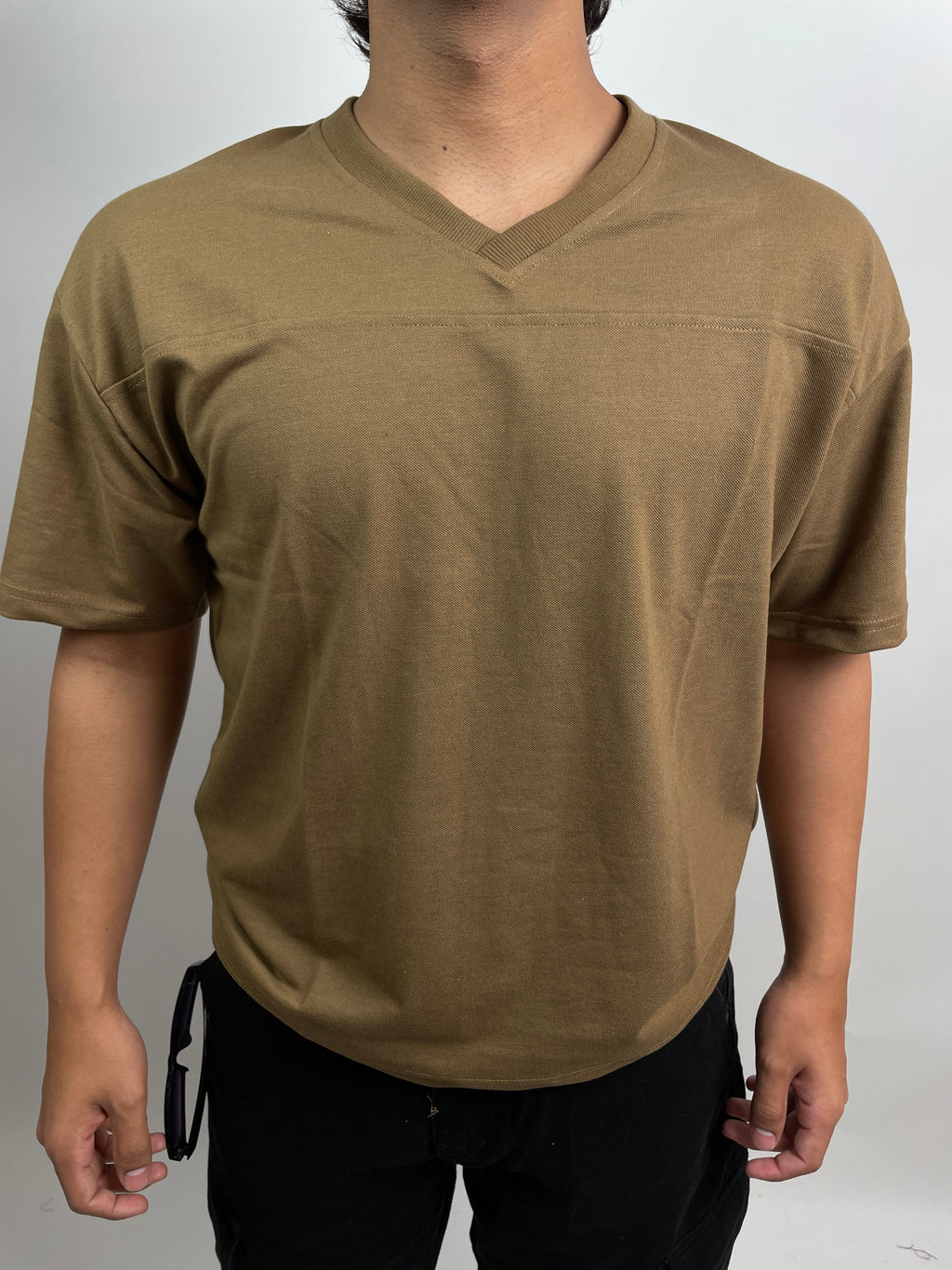 WALNUT BROWN - OVERSIZED V-NECK