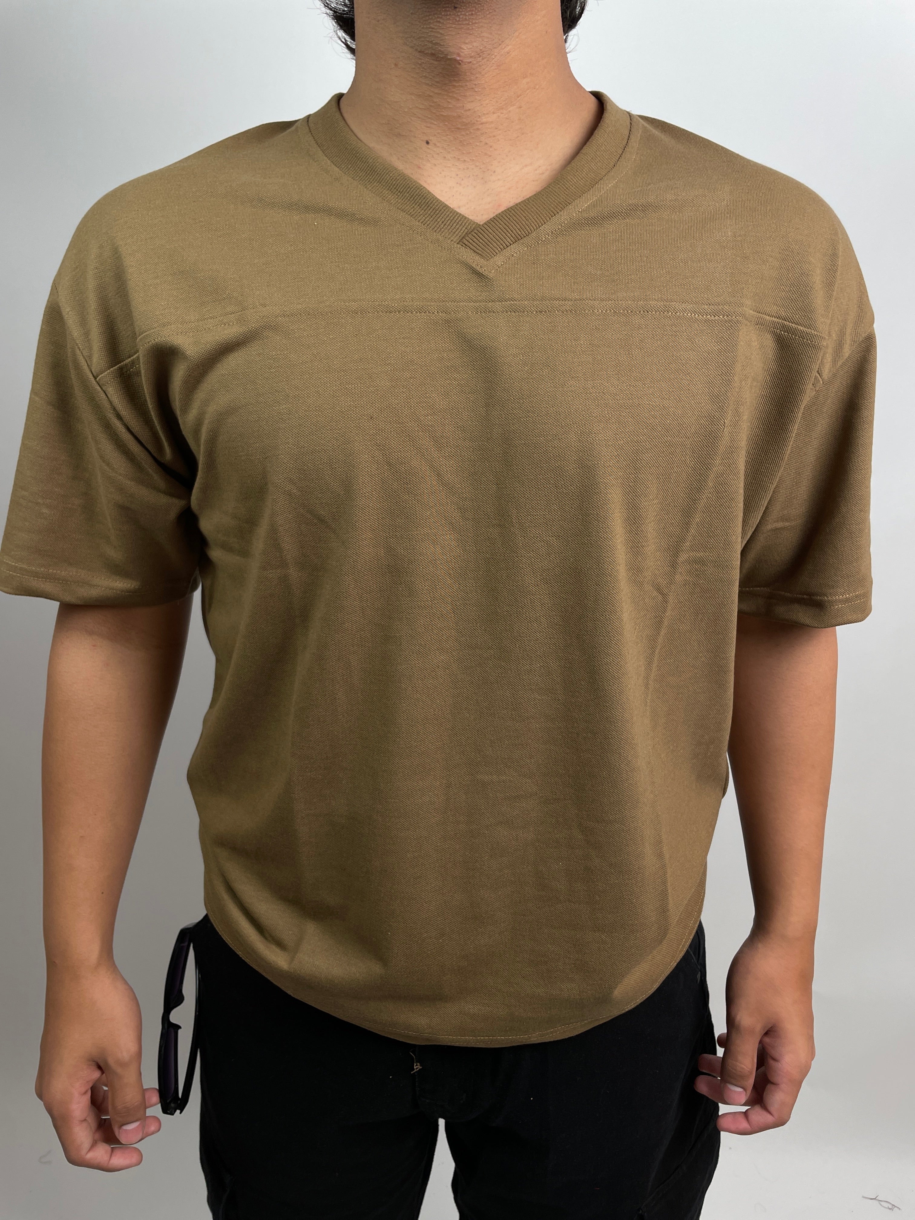 WALNUT BROWN - OVERSIZED V-NECK