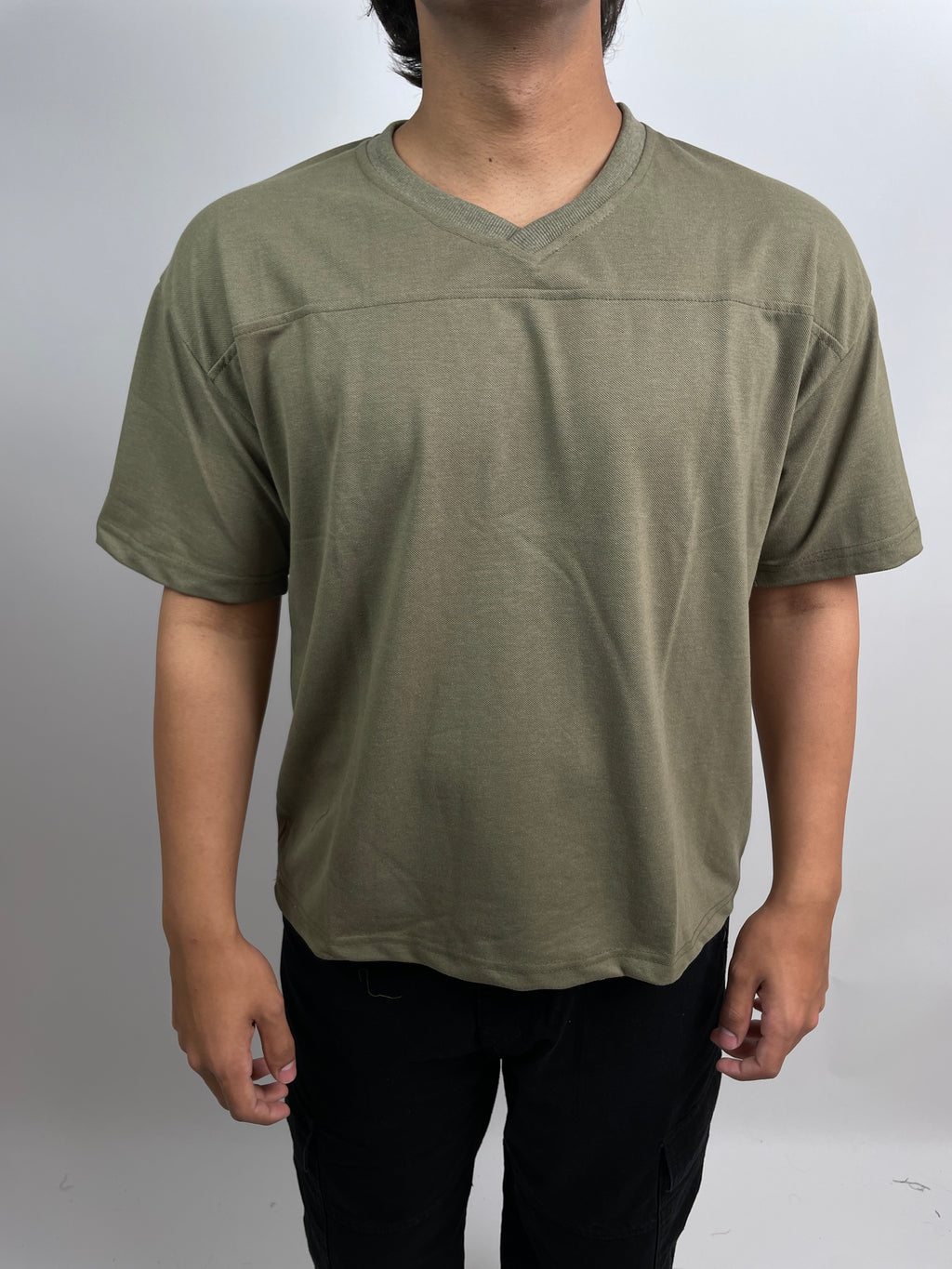 MOSS OLIVE - OVERSIZED V-NECK