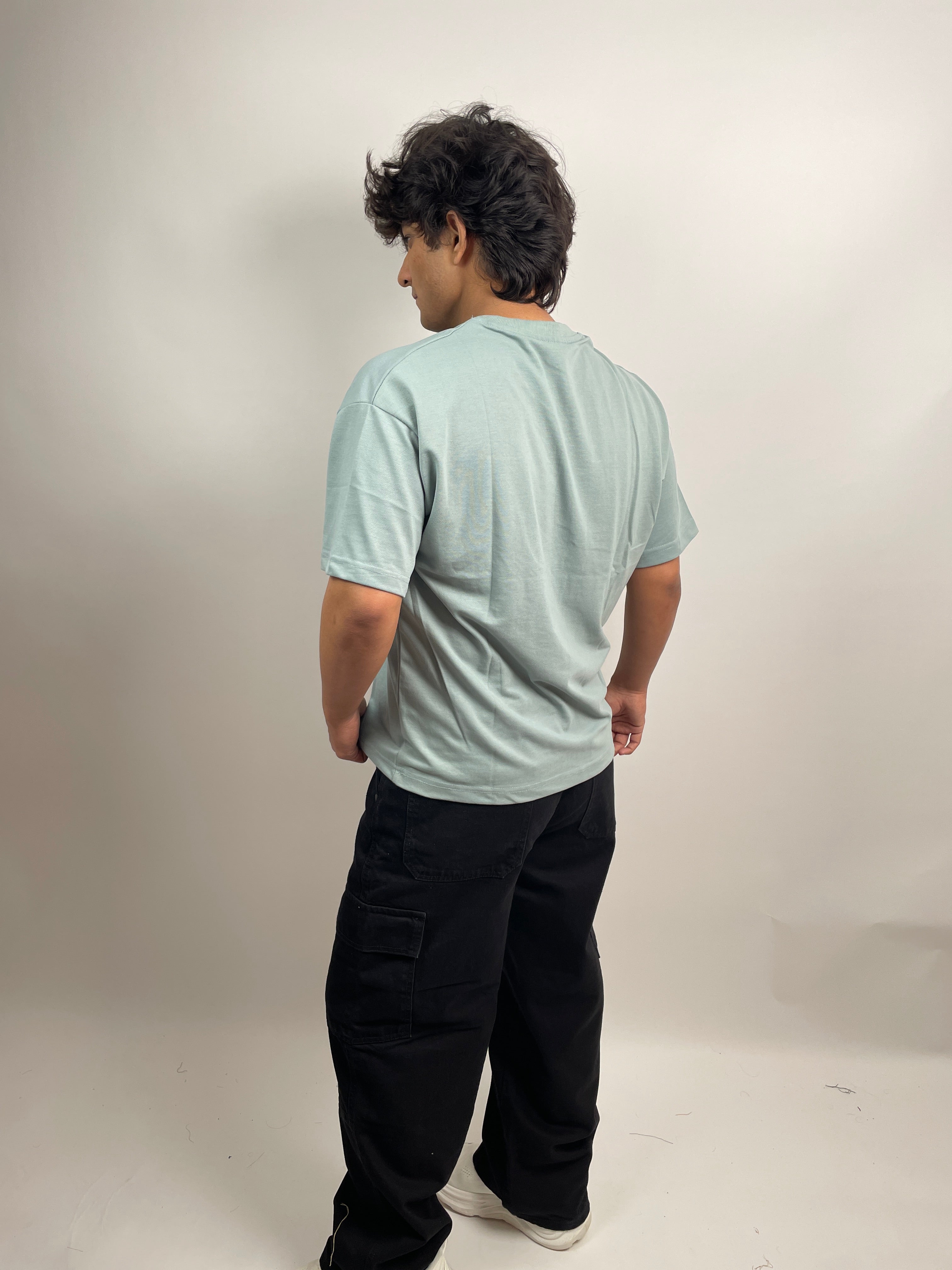 GLACIER BLUE - OVERSIZED V-NECK