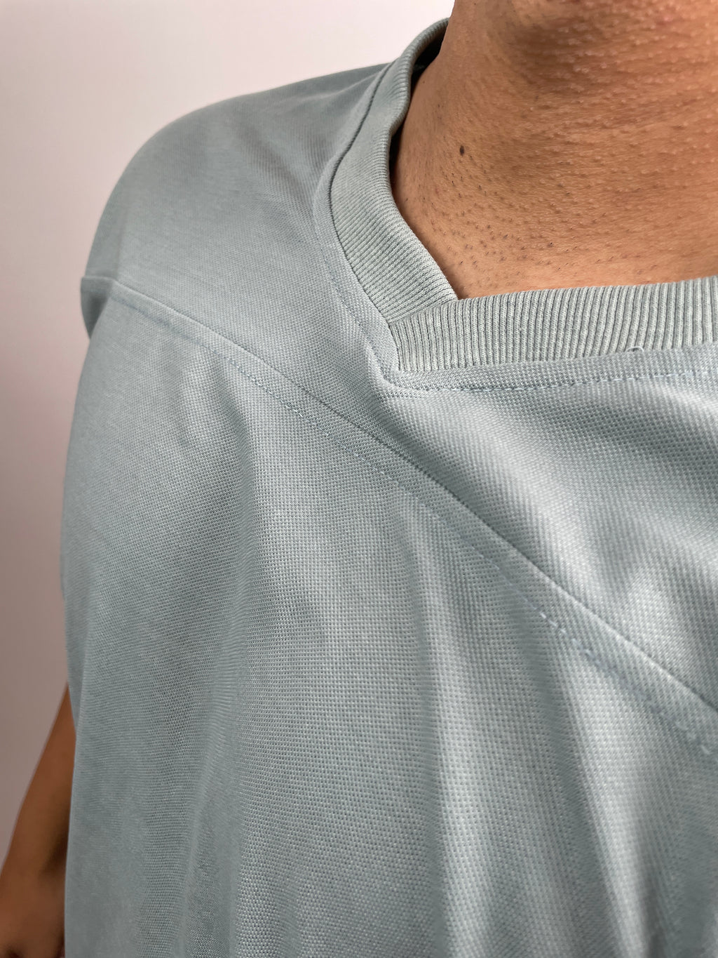 GLACIER BLUE - OVERSIZED V-NECK