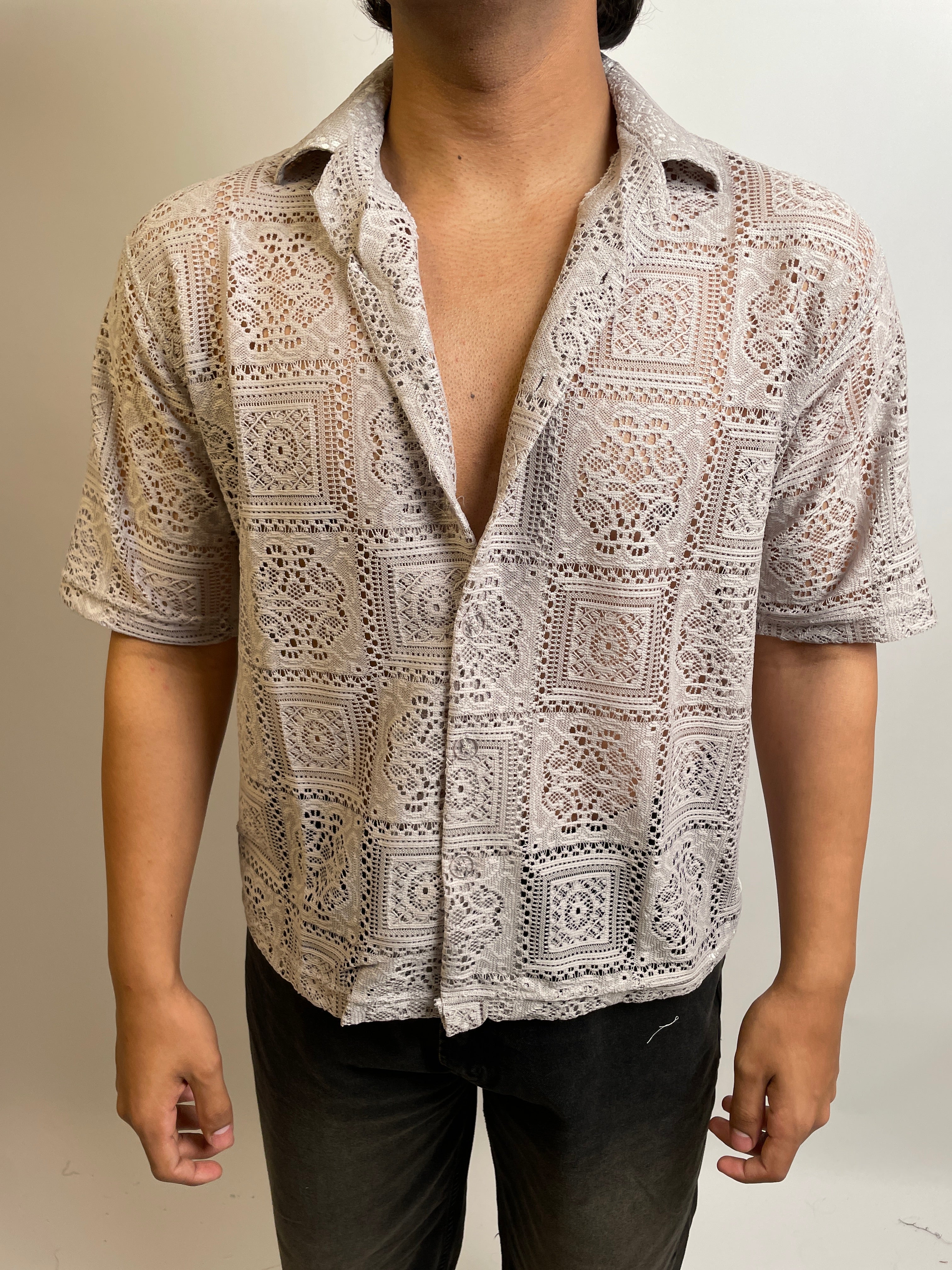 PEARL GREY - CROCHET BUTTON-DOWN