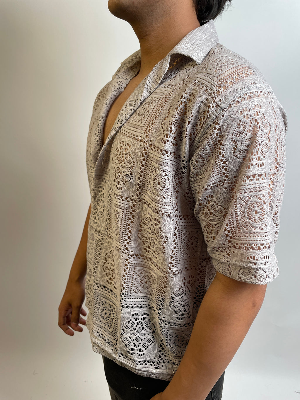 PEARL GREY - CROCHET BUTTON-DOWN
