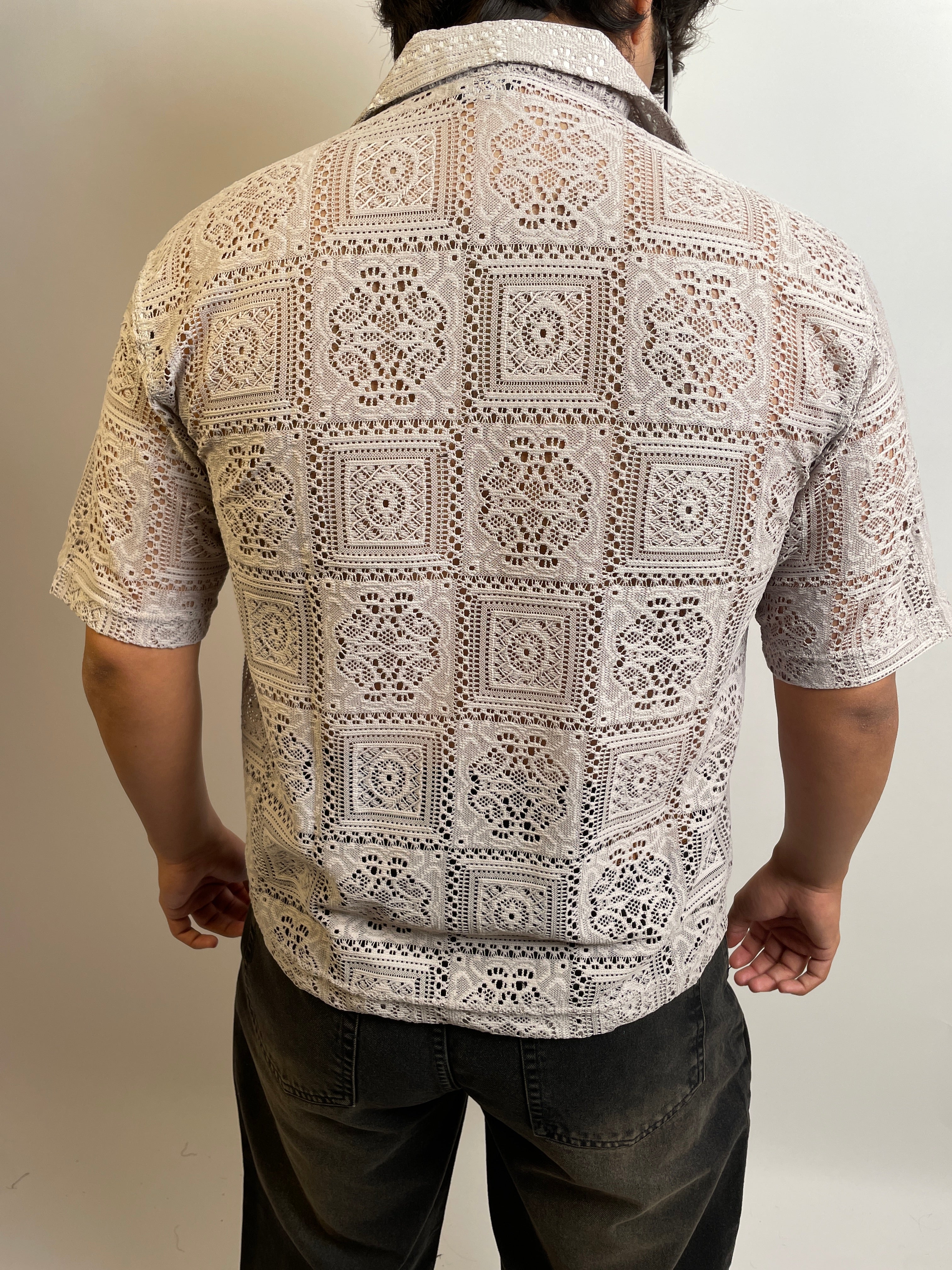 PEARL GREY - CROCHET BUTTON-DOWN