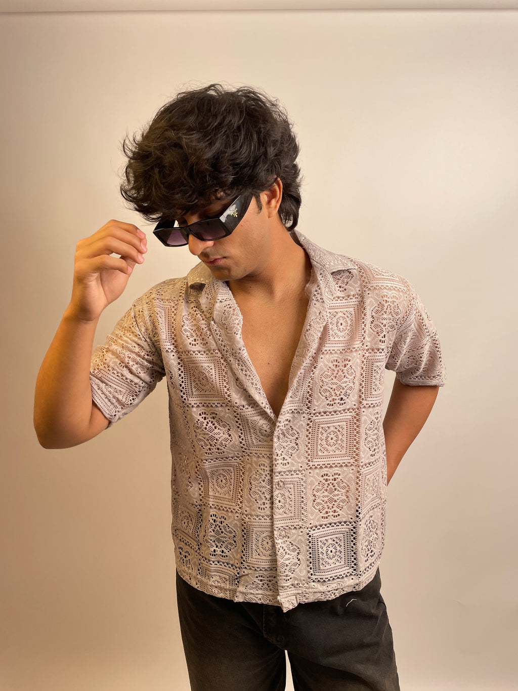 PEARL GREY - CROCHET BUTTON-DOWN