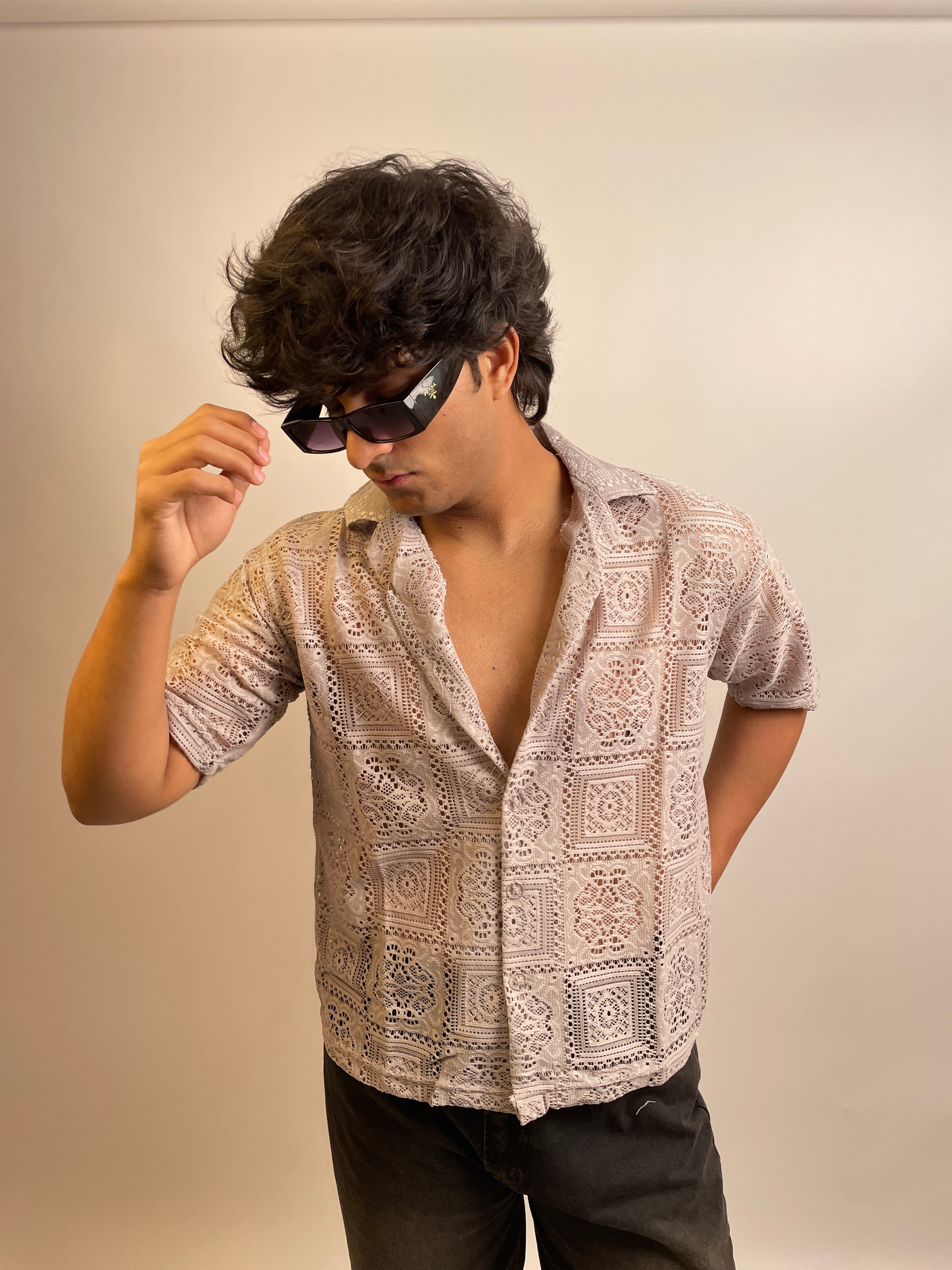 PEARL GREY - CROCHET BUTTON-DOWN